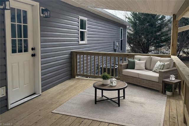 22 Sydney Lane, Asheville, NC 28806