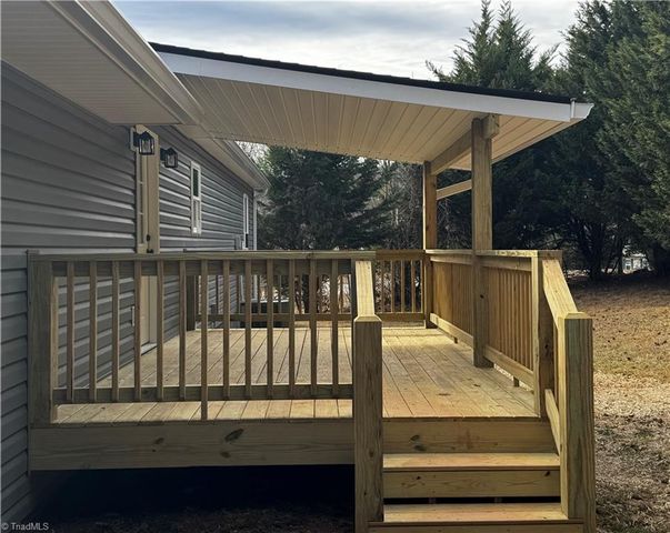 22 Sydney Lane, Asheville, NC 28806