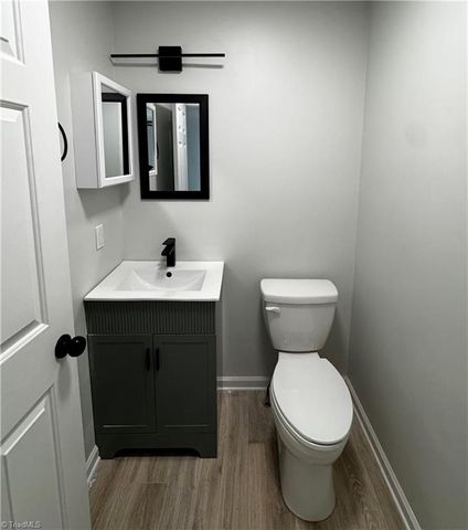 22 Sydney Lane, Asheville, NC 28806