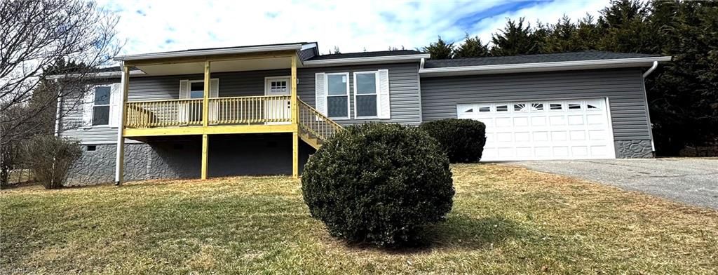 22 Sydney Lane, Asheville, NC 28806