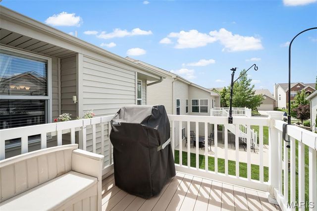 68 Burgundy Place Drive, O'fallon, MO 63368
