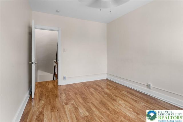 48 South Street, Nazareth Boro, PA 18064