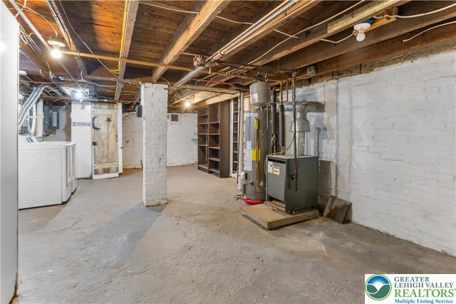 48 South Street, Nazareth Boro, PA 18064
