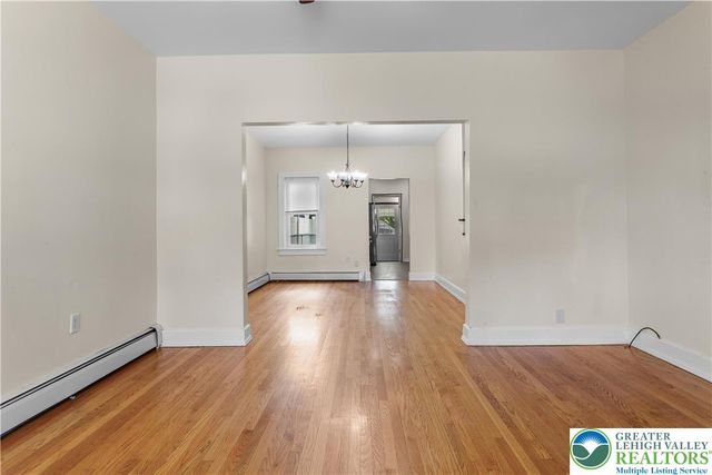 48 South Street, Nazareth Boro, PA 18064