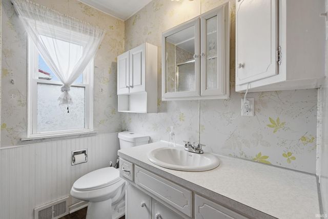 6982 N US 231 Highway, Jasper, IN 47546