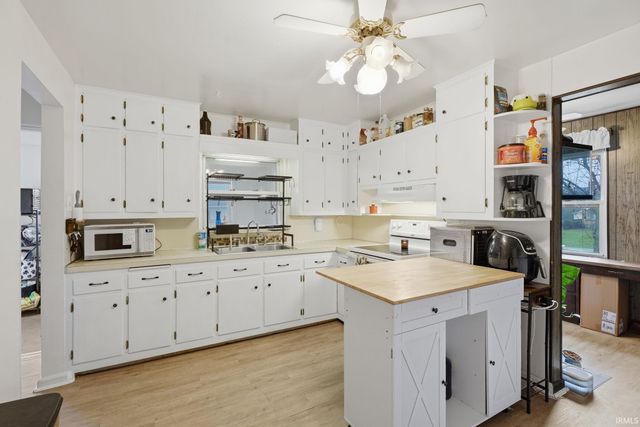 6982 N US 231 Highway, Jasper, IN 47546