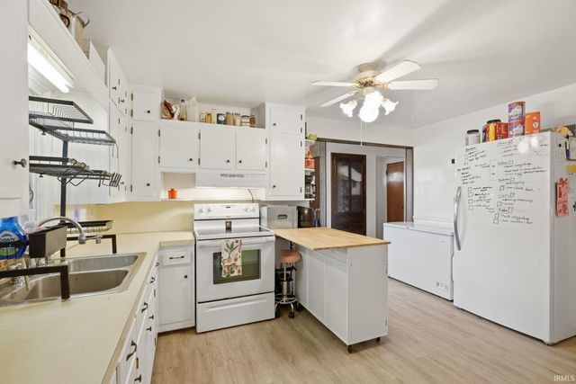 6982 N US 231 Highway, Jasper, IN 47546