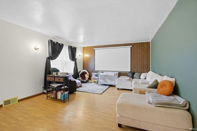6982 N US 231 Highway, Jasper, IN 47546