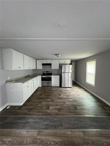 30 Winston Way, Hampton, GA 30228