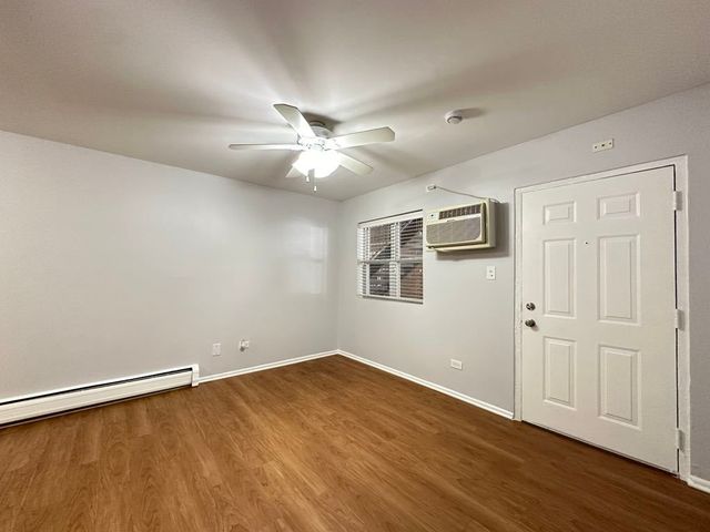 4537 N Dover Street 1C, Chicago, IL 60640