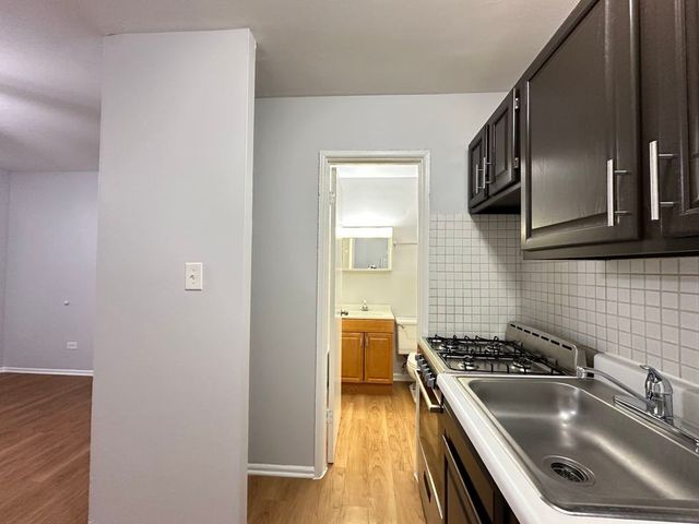 4537 N Dover Street 1C, Chicago, IL 60640