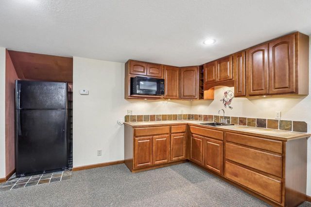 N53W26727 Arrowhead DRIVE, Pewaukee, WI 53072
