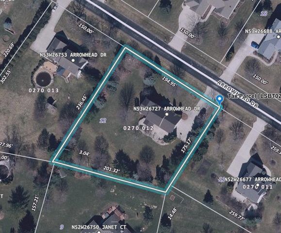 N53W26727 Arrowhead DRIVE, Pewaukee, WI 53072