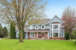 N53W26727 Arrowhead DRIVE, Pewaukee, WI 53072