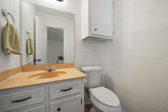 1405 Hidden Hills Drive, Corsicana, TX 75110