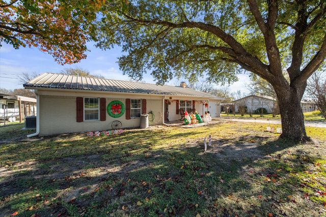 1405 Hidden Hills Drive, Corsicana, TX 75110