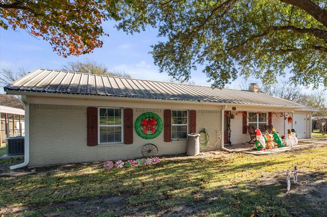 1405 Hidden Hills Drive, Corsicana, TX 75110