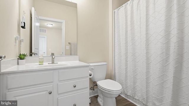 15177 LANCASHIRE DR, Woodbridge, VA 22191