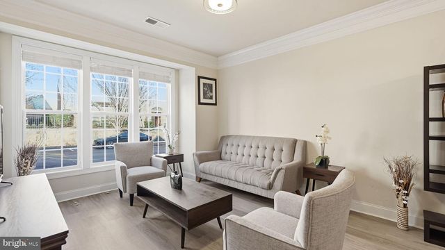 15177 LANCASHIRE DR, Woodbridge, VA 22191