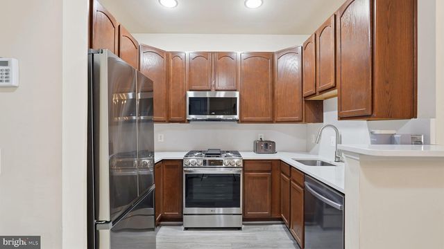 15177 LANCASHIRE DR, Woodbridge, VA 22191