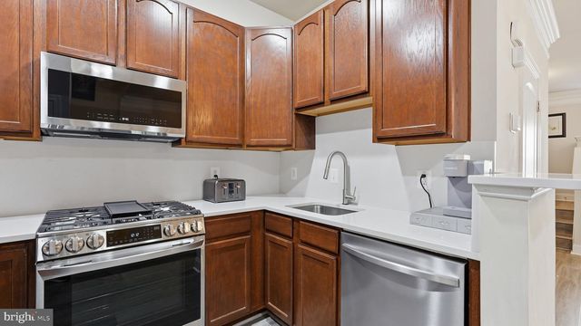 15177 LANCASHIRE DR, Woodbridge, VA 22191