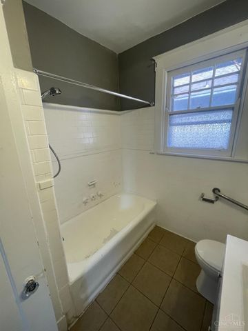 672 N Fred Shuttleworth Circle, Cincinnati, OH 45229