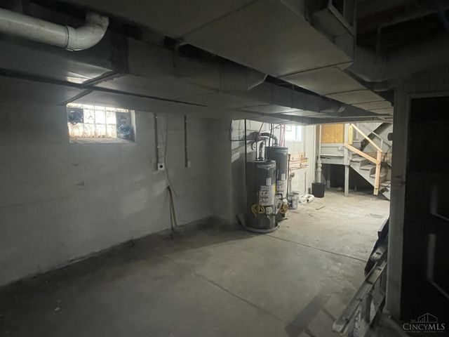 672 N Fred Shuttleworth Circle, Cincinnati, OH 45229