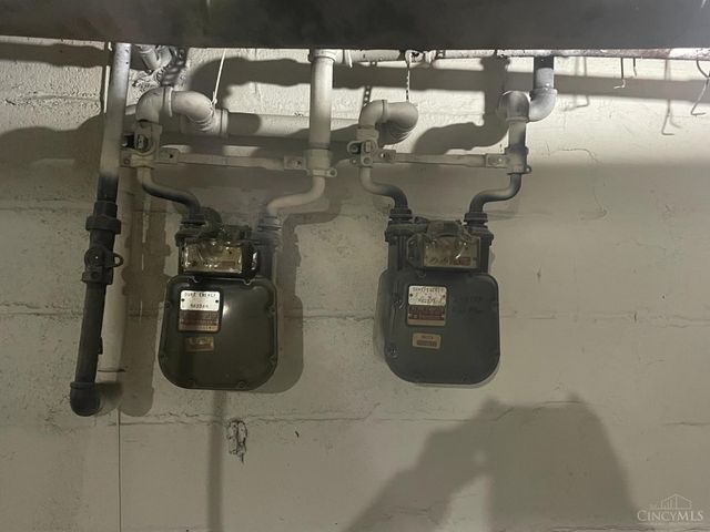 672 N Fred Shuttleworth Circle, Cincinnati, OH 45229