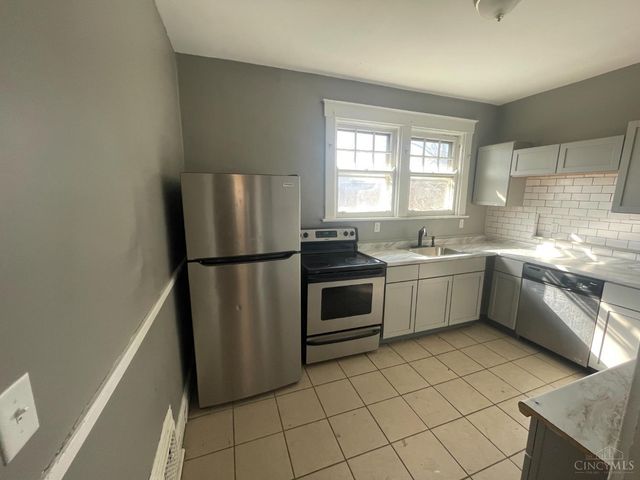 672 N Fred Shuttleworth Circle, Cincinnati, OH 45229