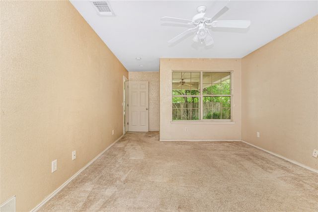 5717 Madge Place, Haltom City, TX 76117