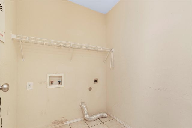 5717 Madge Place, Haltom City, TX 76117