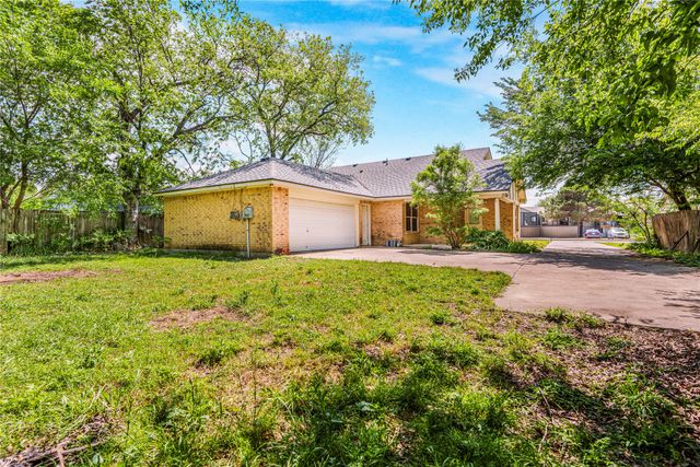 5717 Madge Place, Haltom City, TX 76117