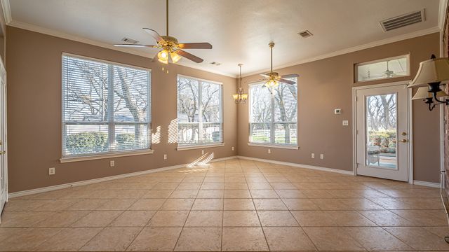5615 Equestrian Court, Granbury, TX 76049