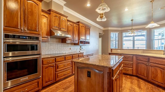 5615 Equestrian Court, Granbury, TX 76049