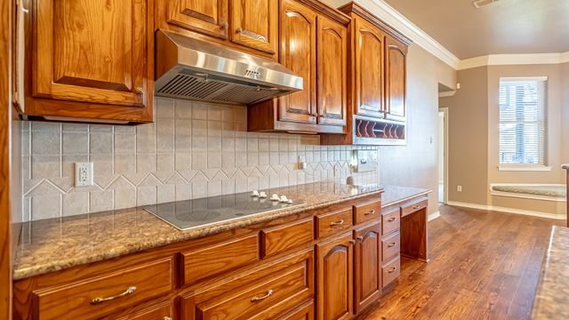 5615 Equestrian Court, Granbury, TX 76049