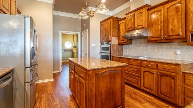5615 Equestrian Court, Granbury, TX 76049