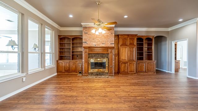 5615 Equestrian Court, Granbury, TX 76049