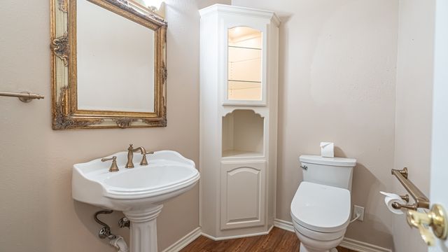 5615 Equestrian Court, Granbury, TX 76049