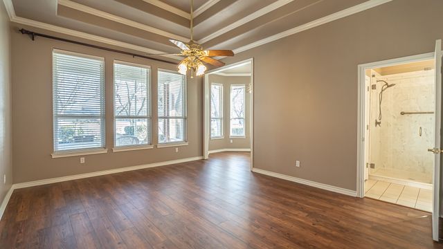 5615 Equestrian Court, Granbury, TX 76049