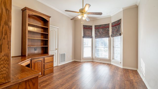 5615 Equestrian Court, Granbury, TX 76049