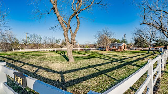 5615 Equestrian Court, Granbury, TX 76049