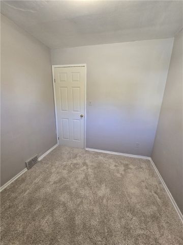 223 Emerson Avenue, Farrell, PA 16121