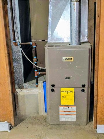 223 Emerson Avenue, Farrell, PA 16121