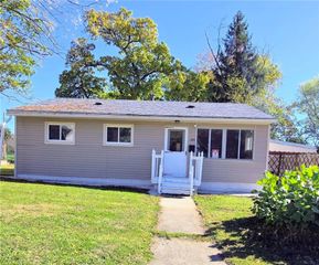 223 Emerson Avenue, Farrell, PA 16121