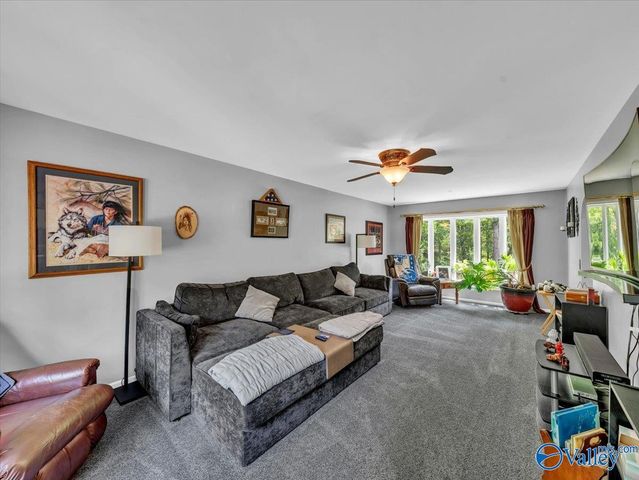 4715 Alabama Highway 79, Guntersville, AL 35976