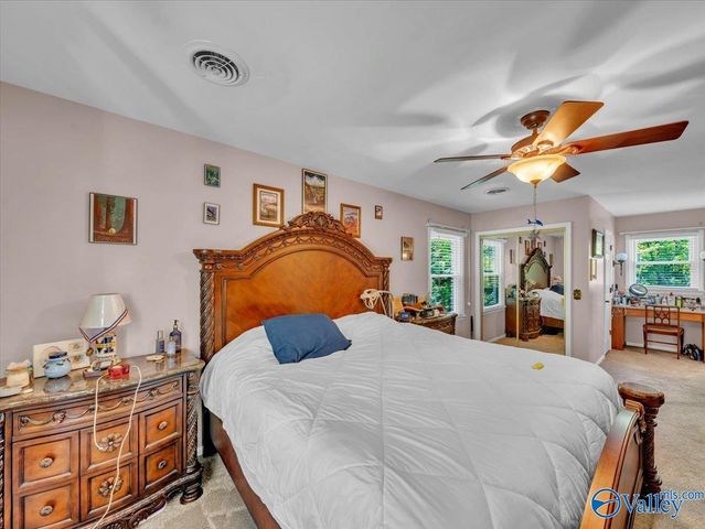 4715 Alabama Highway 79, Guntersville, AL 35976