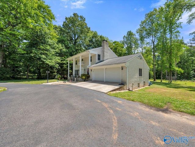 4715 Alabama Highway 79, Guntersville, AL 35976