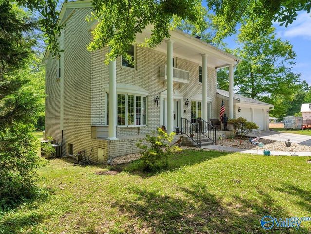 4715 Alabama Highway 79, Guntersville, AL 35976