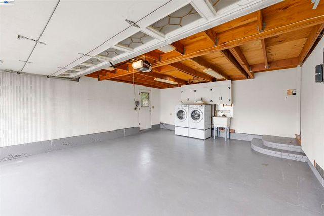 3305 3305 Arcadian Dr, Castro Valley, CA 94546