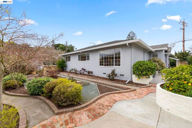 3305 3305 Arcadian Dr, Castro Valley, CA 94546